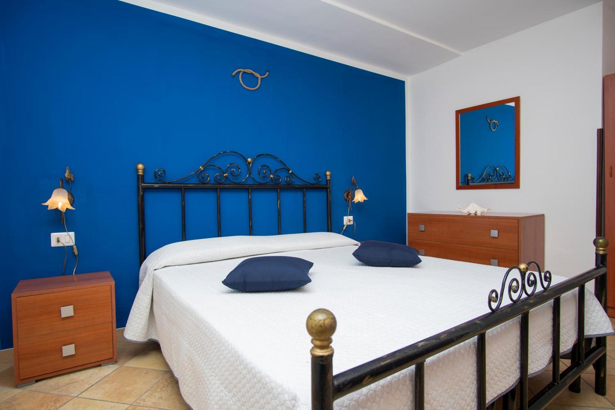 Blue Marlin Daire Marina di Camerota Dış mekan fotoğraf